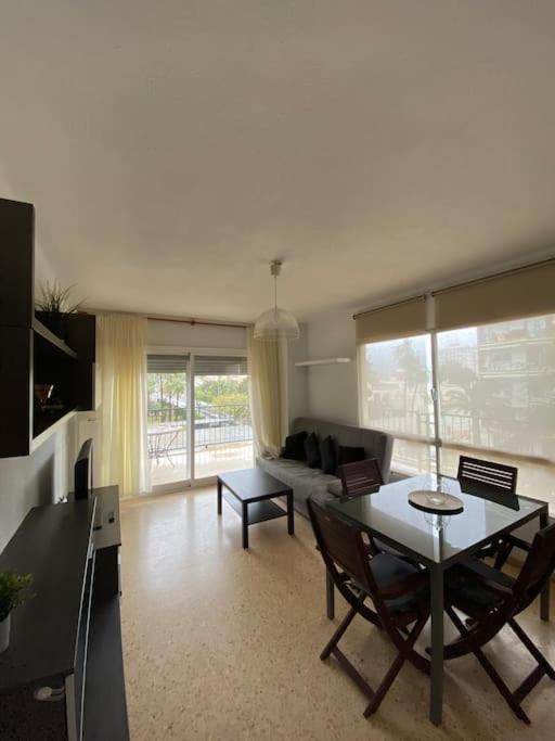 Apartamento En Benicasim Con Piscina Apartment Benicàssim Екстериор снимка